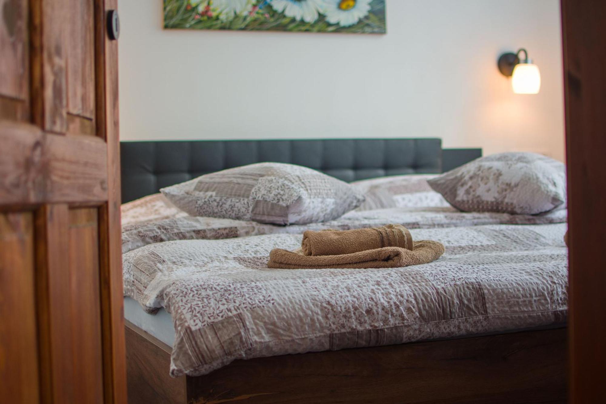 Ferienwohnung Kopretina Cerne Udoli Exterior foto