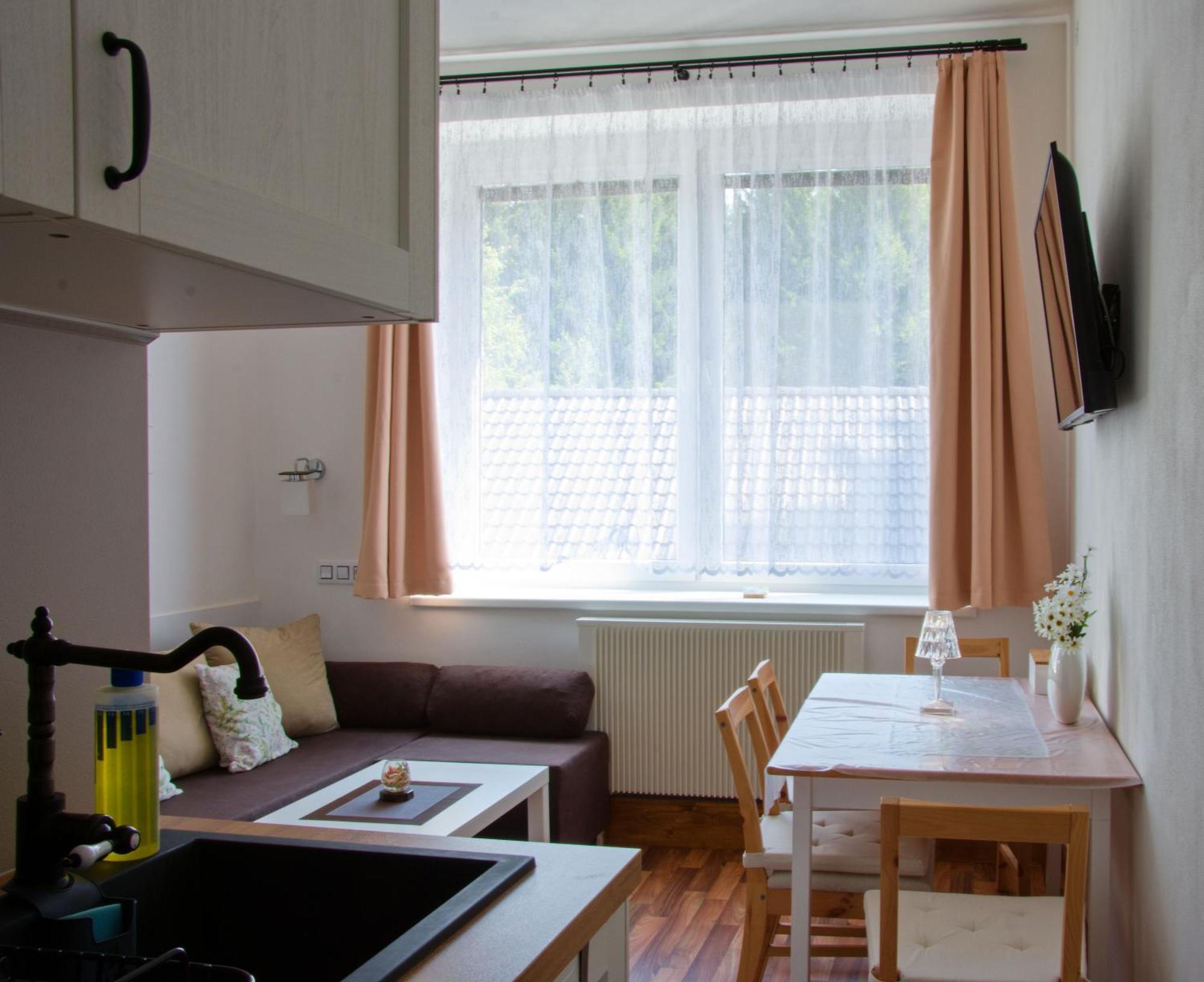 Ferienwohnung Kopretina Cerne Udoli Exterior foto